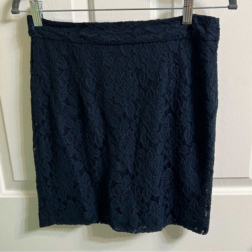NWT Navy Blue Gap Lace Mini Skirt-Size 2